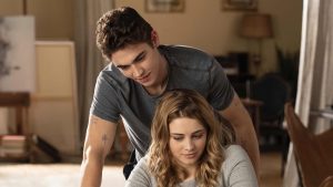 15 فیلم برتر سال 2021 که نباید از دست بدهید 13 EpnZPxJXMAIjSTj 1