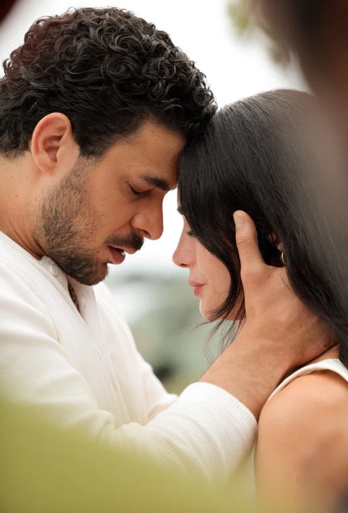 چشمانش کارادنیز (Gözleri Karadeniz)